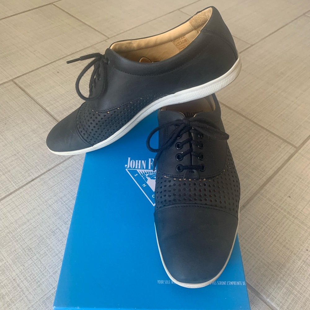 John Fluevog shoe size 11 in black